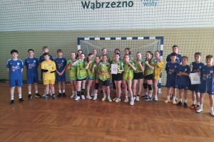 Powiatowe Igrzyska Dzieci w piłce ręcznej w Wąbrzeźnie