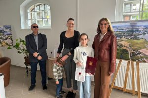 Uroczyste wręczenie nagród w konkursie fotograficznym „Powiat Wąbrzeski w obiektywie”