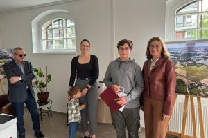 Uroczyste wręczenie nagród w konkursie fotograficznym „Powiat Wąbrzeski w obiektywie”