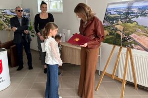 Uroczyste wręczenie nagród w konkursie fotograficznym „Powiat Wąbrzeski w obiektywie”