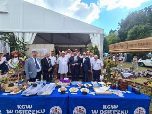 Zdjęcie z dożynek wojewódzkich 2025 w Myślęcinku