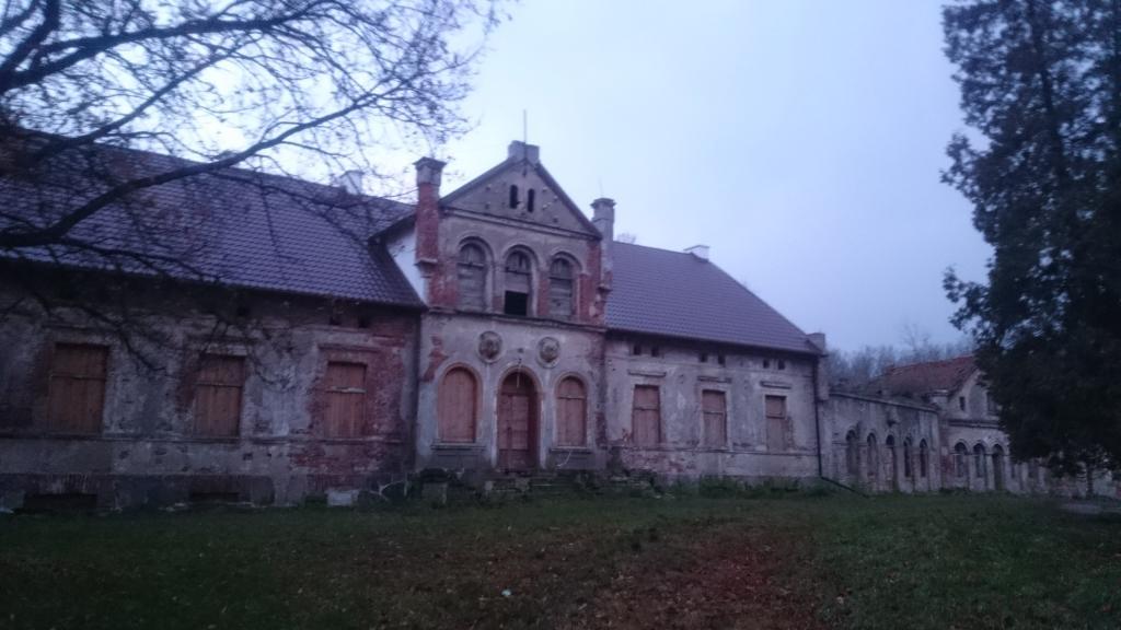 Pałac w Niedźwiedziu