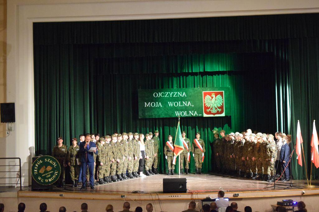 Narodowe Święto Niepodległości w szkołach i placówkach Powiatu Wąbrzeskiego
