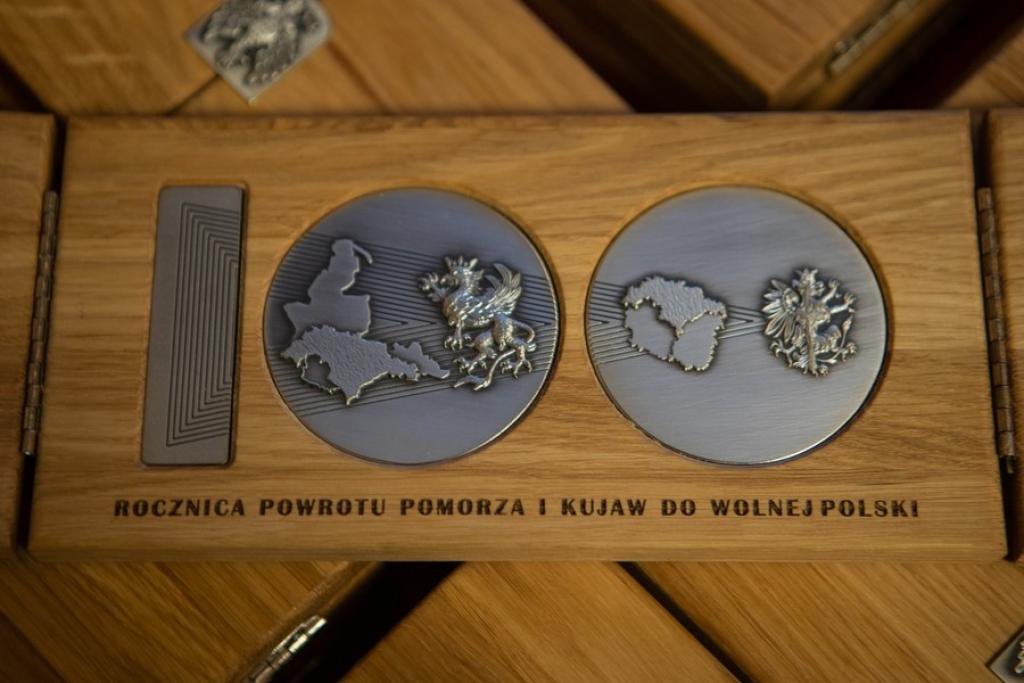 Honory dla organizatorów wydarzeń 100-lecia powrotu do macierzy