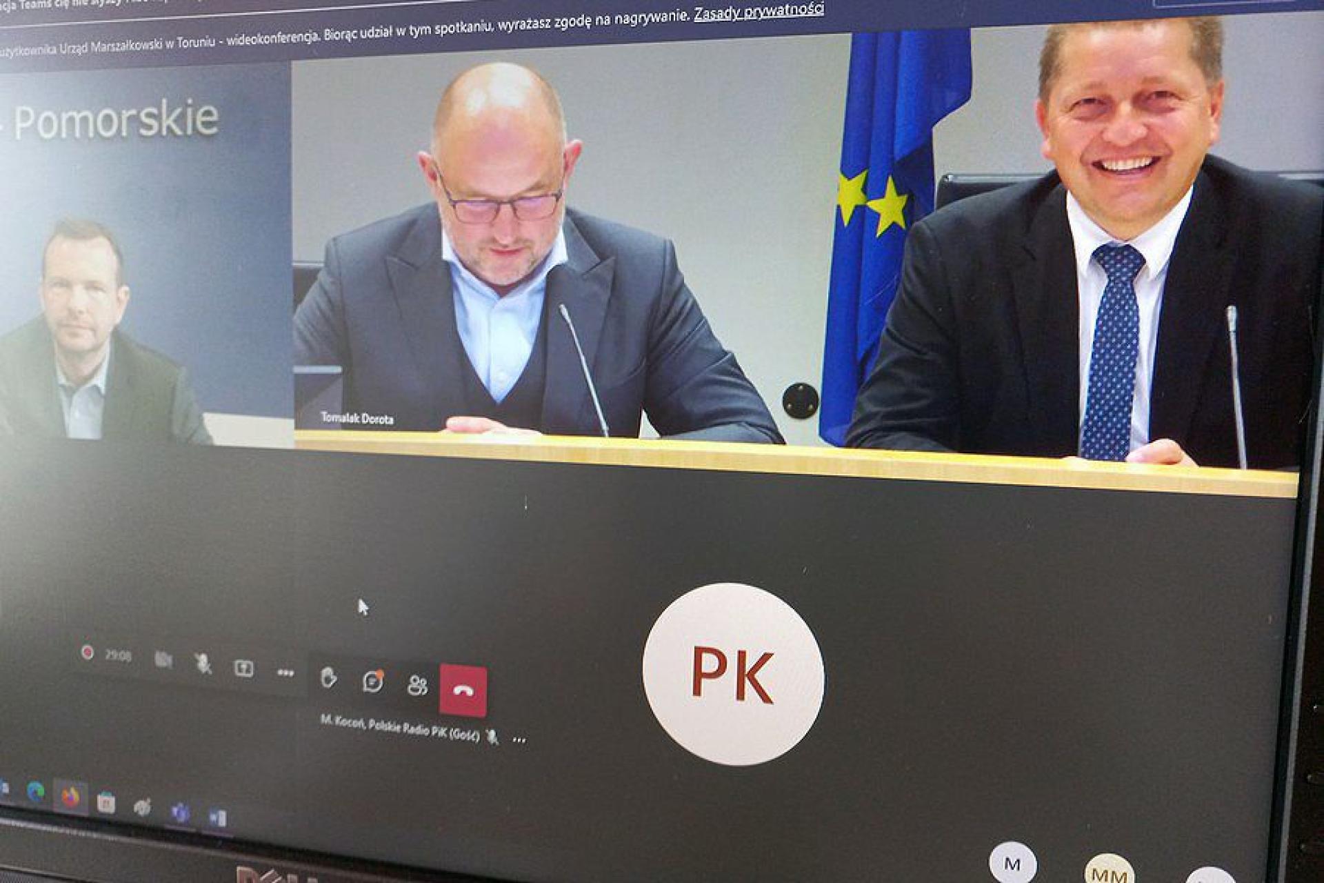 Zrzut ekranu ze zdalnego spotkania Marszałka