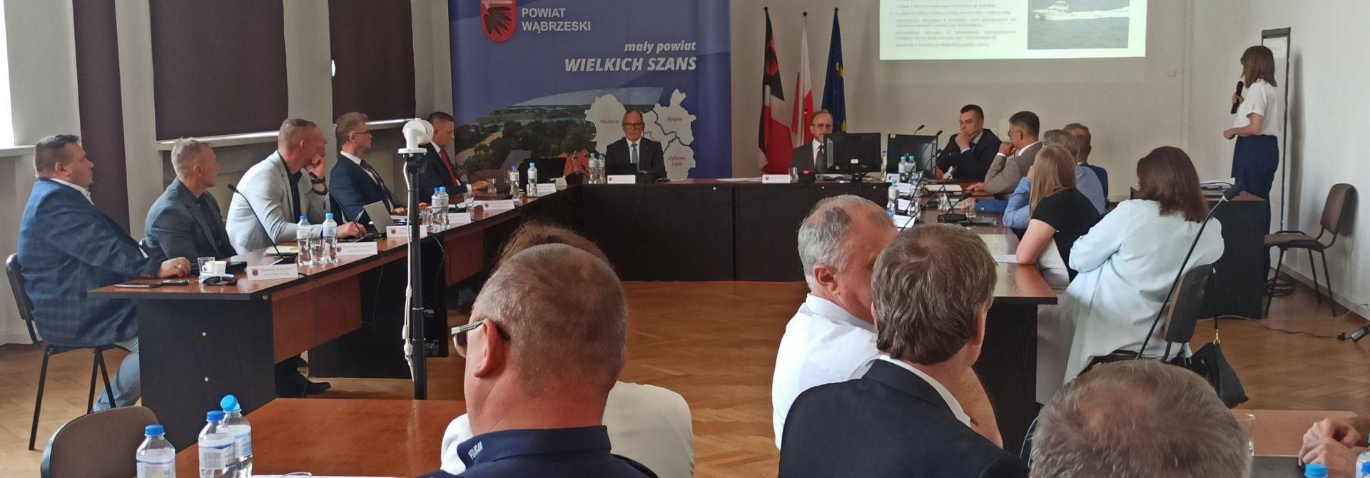Wotum zaufania i absolutorium za rok 2024 głównym tematem XIII sesji Rady Powiatu w Wąbrzeźnie